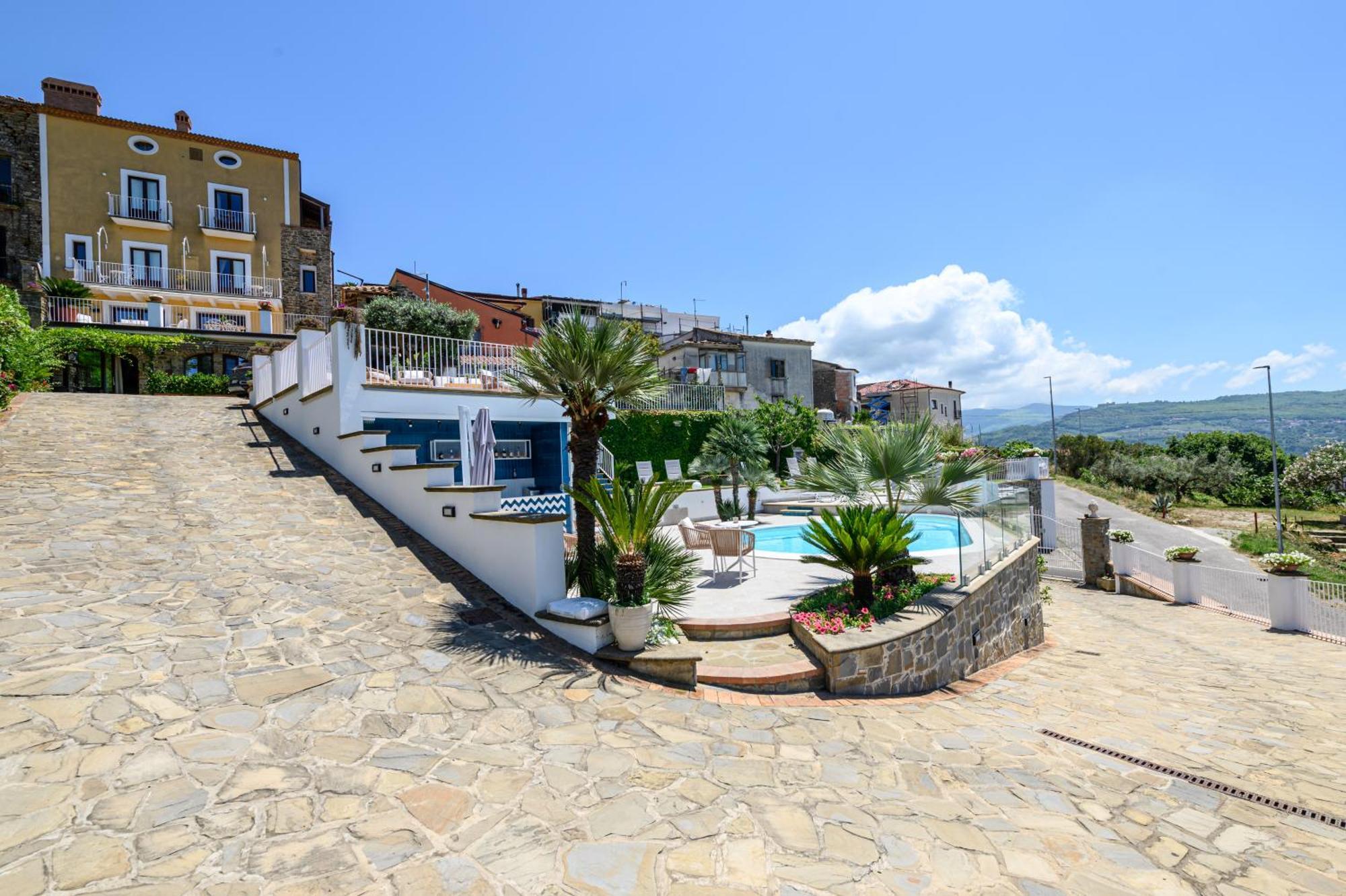 Palazzo Gargano Hotel Prignano Cilento Exterior photo