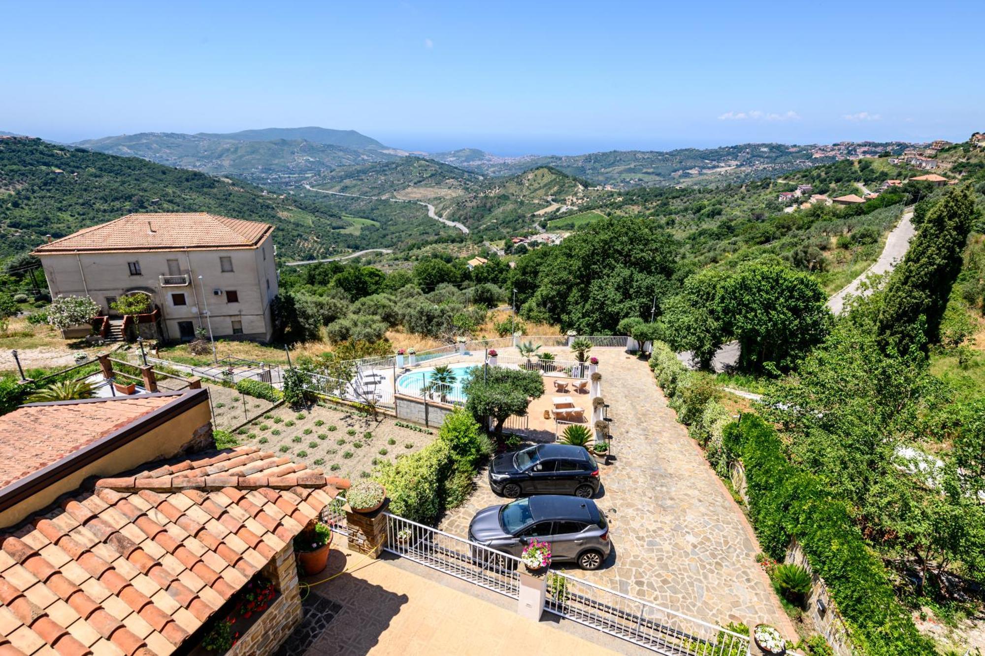 Palazzo Gargano Hotel Prignano Cilento Exterior photo