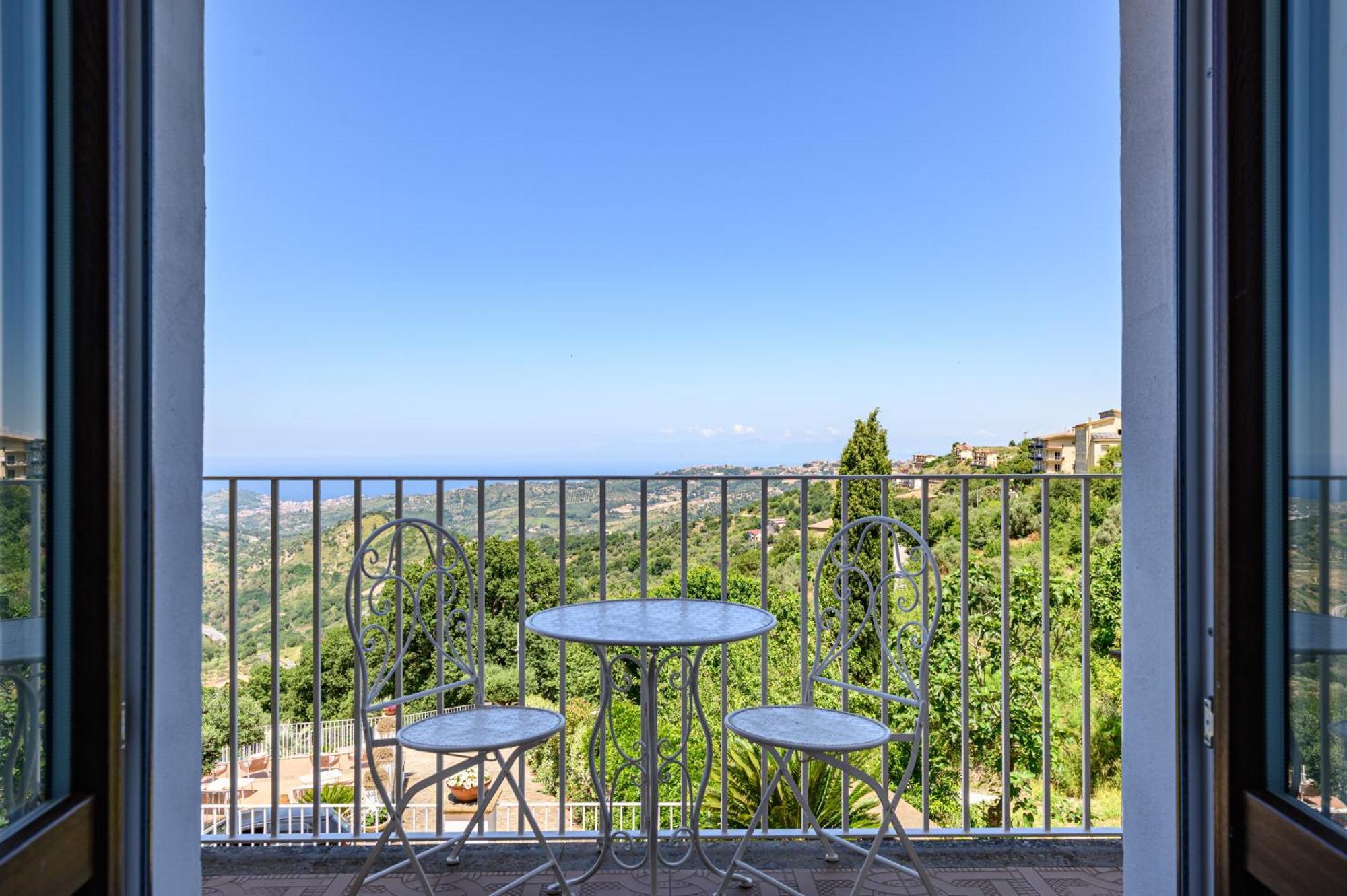 Palazzo Gargano Hotel Prignano Cilento Exterior photo